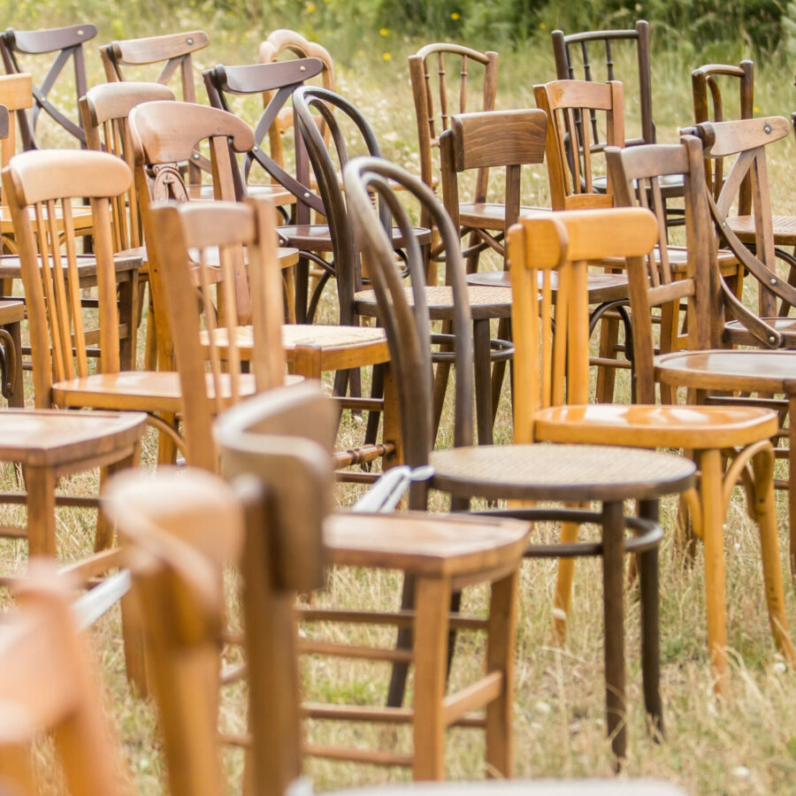 Chaises en bois